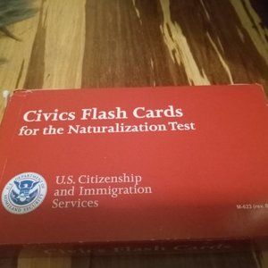CIVIC FLASH CARDS. PERFECT FOR THE NATURALIZATION TEST)